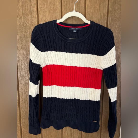 Tommy Hilfiger women’s medium color block sweater. - Picture 2 of 4